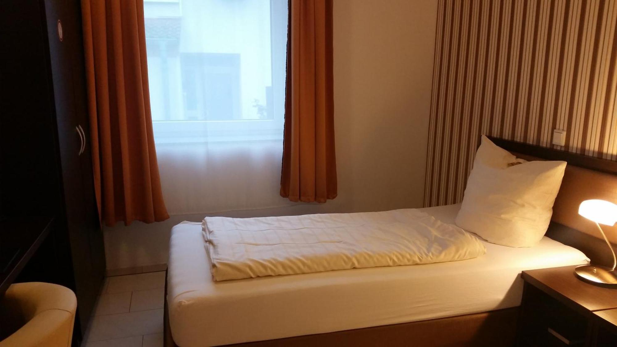 Cityhotel Ahlen Garni Room photo